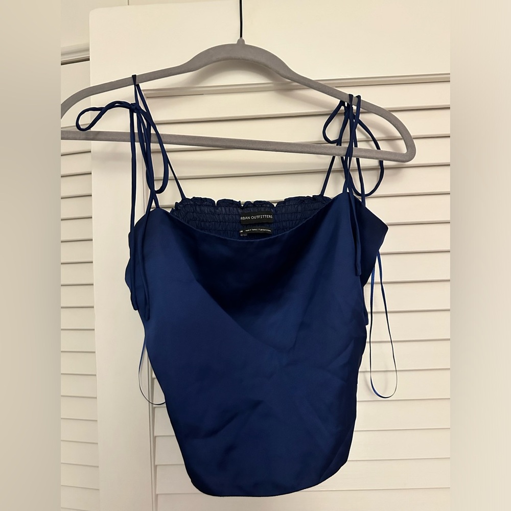 Urban outfitters, navy top